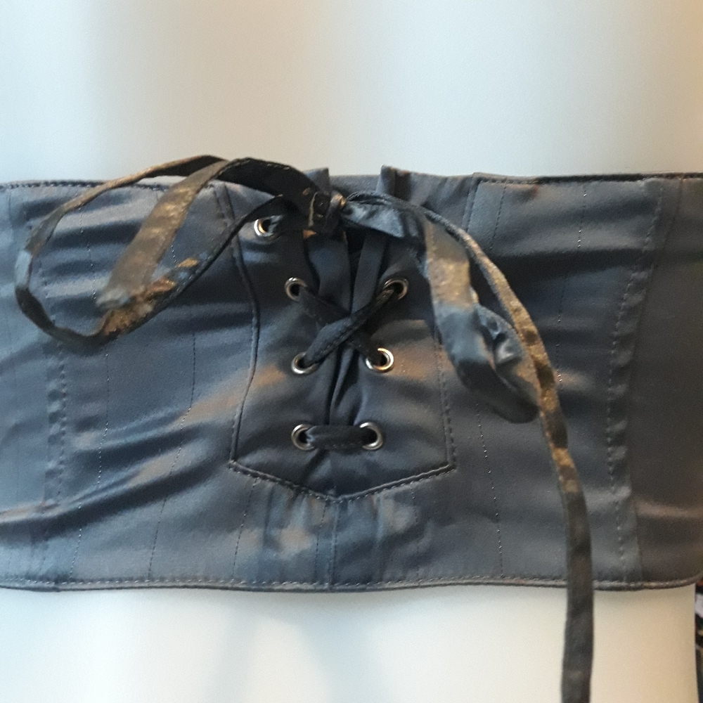 Guess Vest - Picture 3 of 4